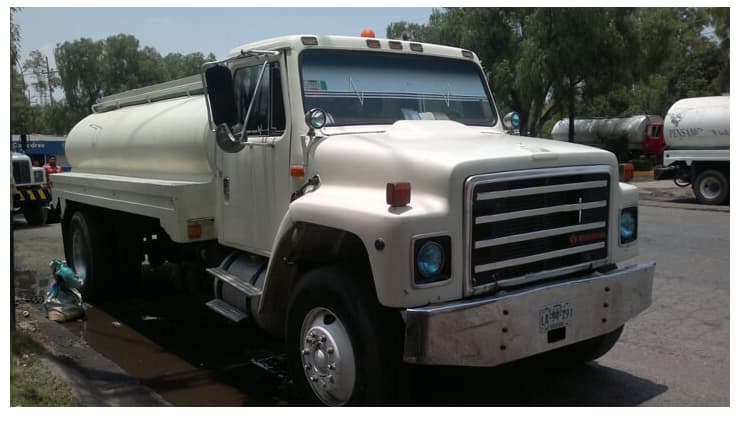 Pipas de Agua Potable y Tratada